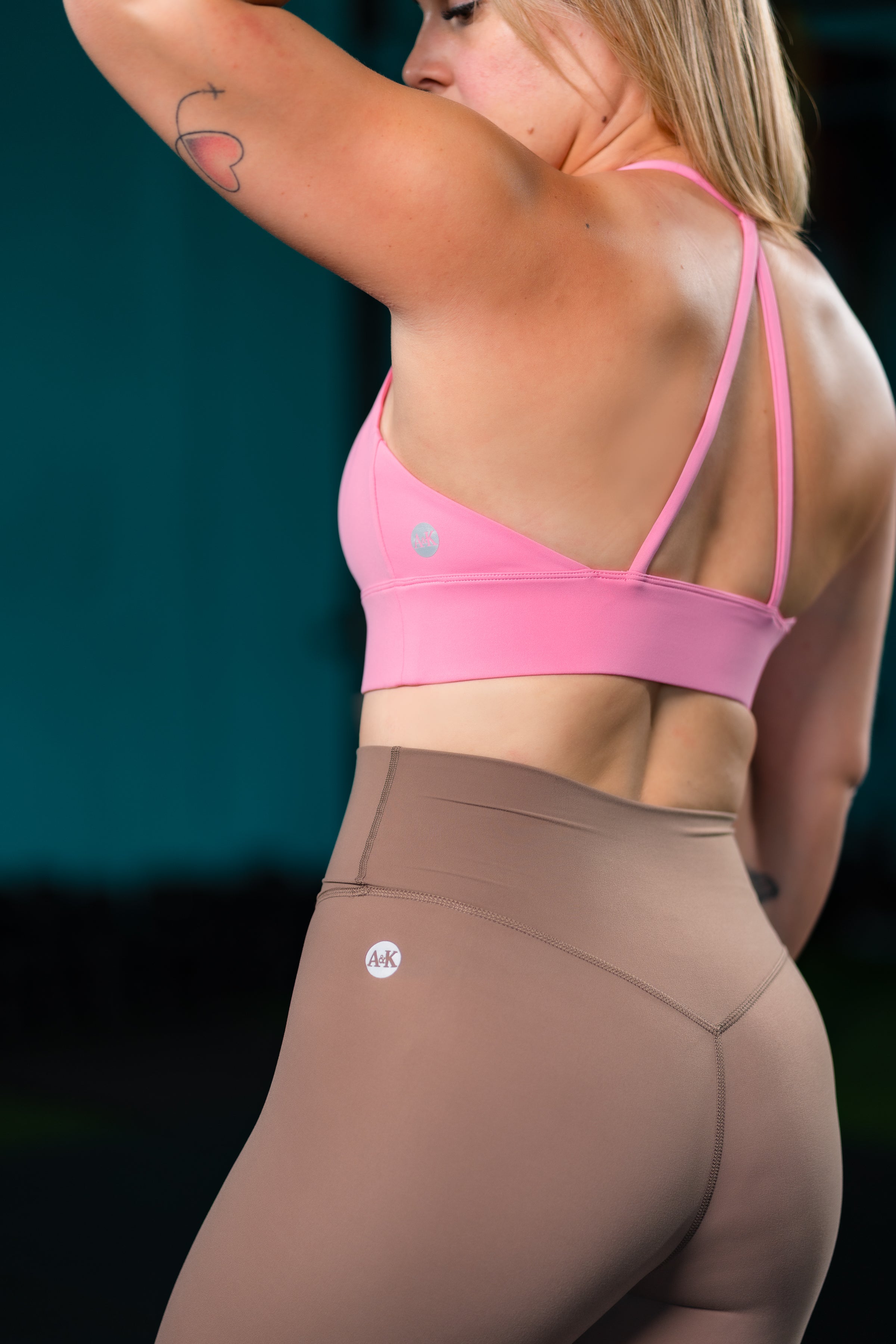 A&K ESSENTIAL LEGGINGS