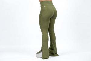 A&K SLIT FLARE LEGGINGS