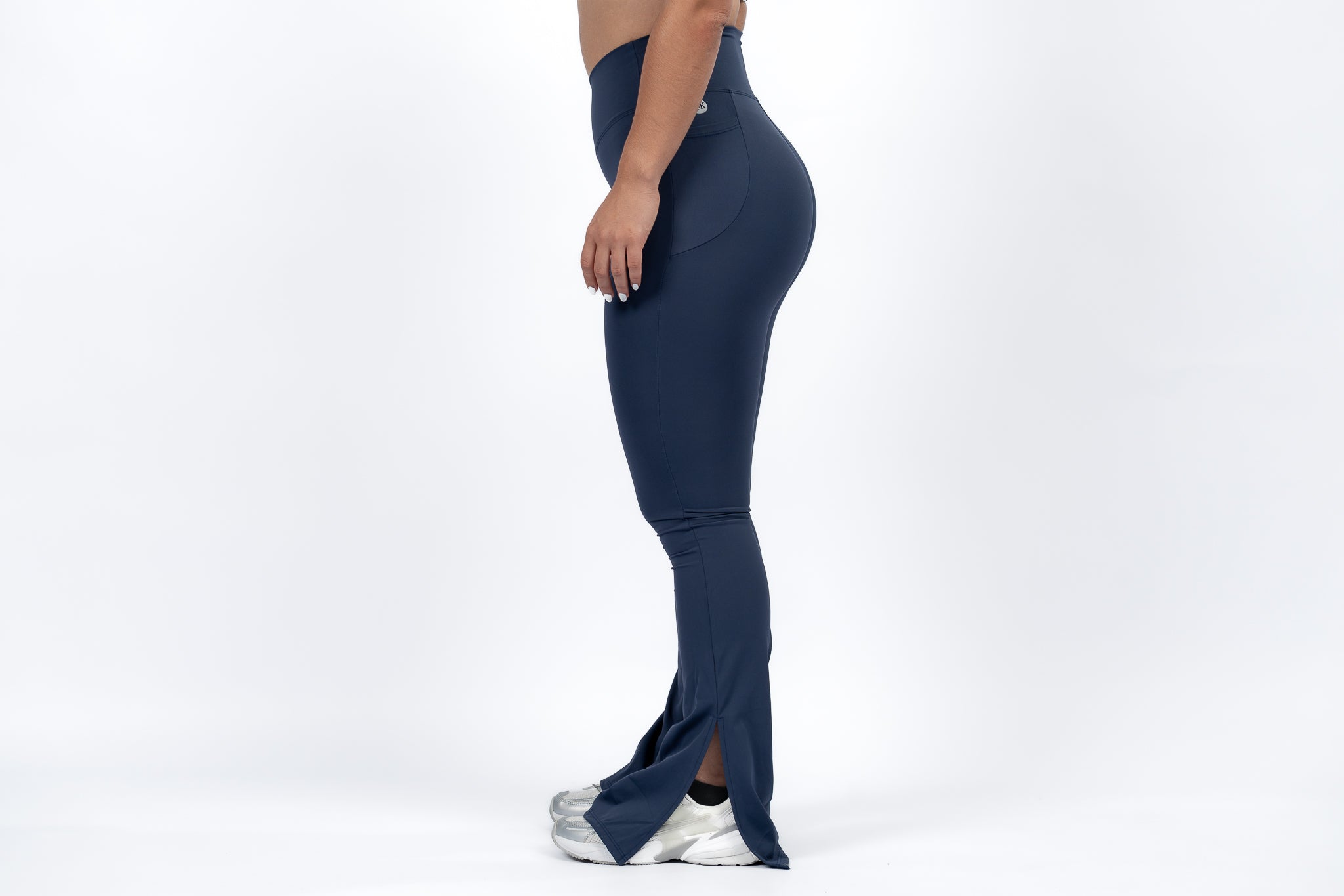 A&K SLIT FLARE LEGGINGS