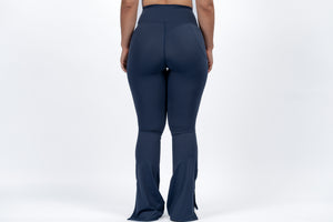 A&K SLIT FLARE LEGGINGS